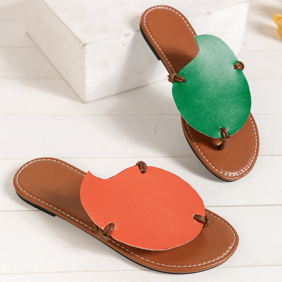 Casual Color-Matching Clip-Toe Sandals