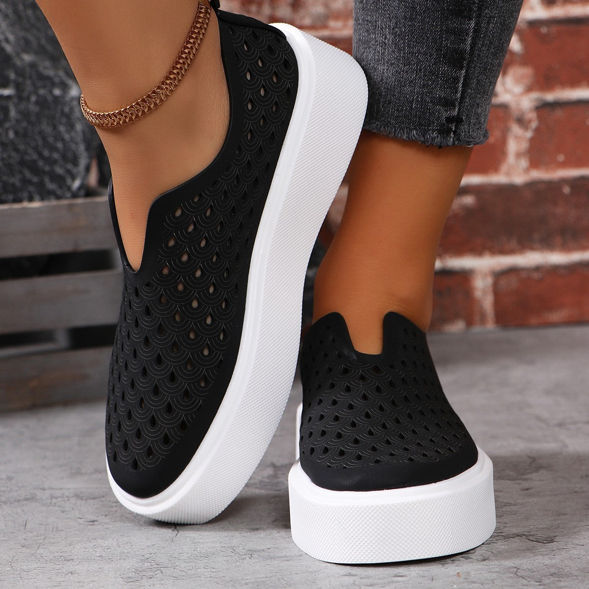 Women's Fashion Hollow Slip-ons - Comfortable Thick Sole Flats